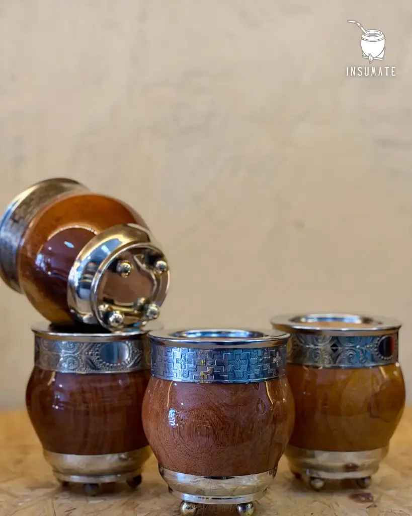 Imperial de algarrobo ROMA con bolitas 