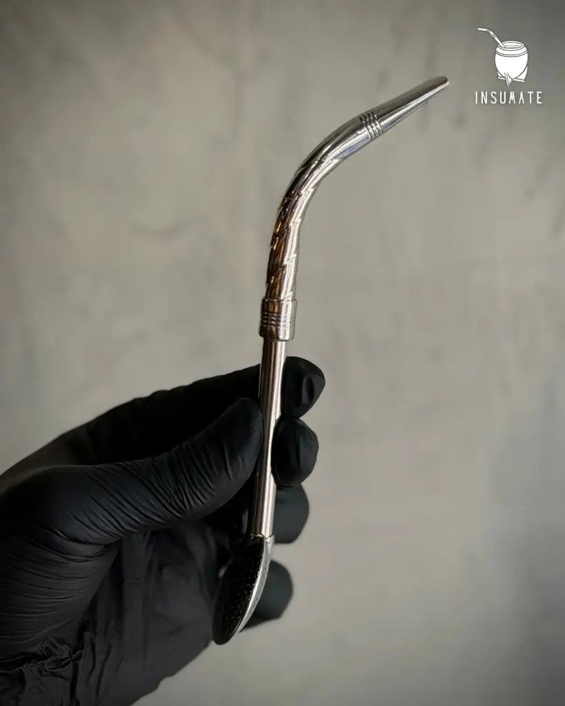 Bombillon brasilero pico de loro cincelado