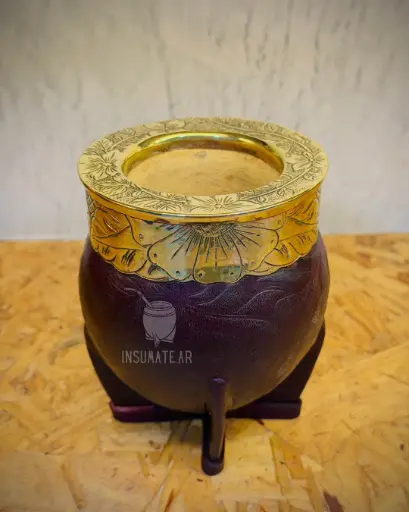 Imperial bronce cincelado fleje calado y cuero labrado